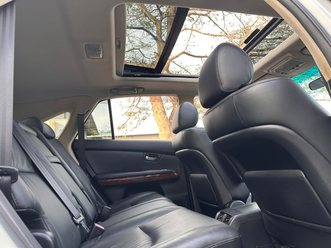 TOYOTA HARRIER thumbnail 6